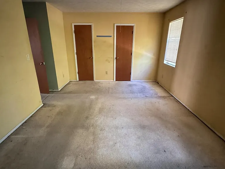 1602 Pine Tree Trl — Photo 15