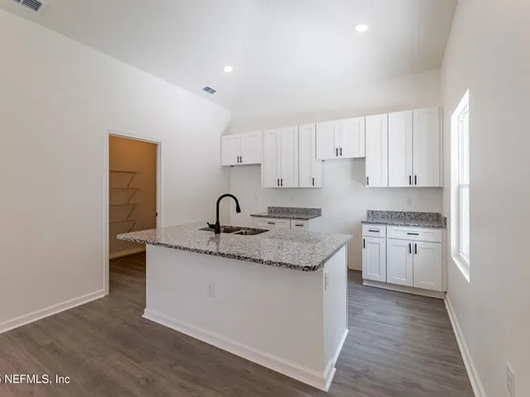 8123 Siskin Ave — Photo 6