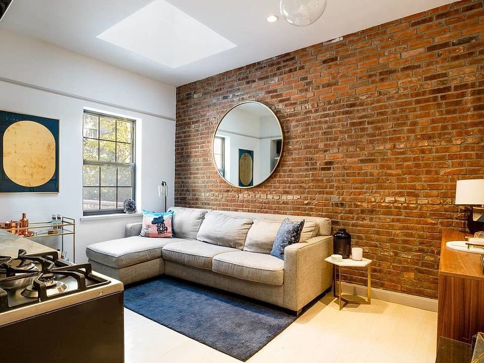 1st image of 459 W 43rd St APT 2R