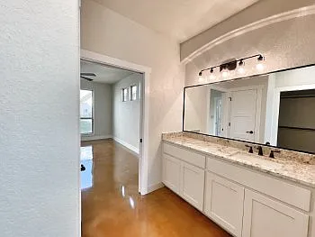 1690 Gruene Vineyard Xing — Photo 10
