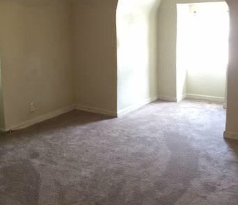 1st image of 527 E Brinton St #4