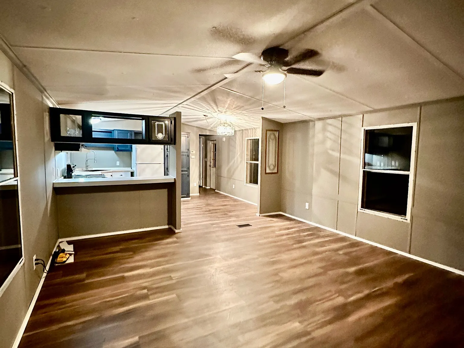 9 Illini East - 1 — Photo 1