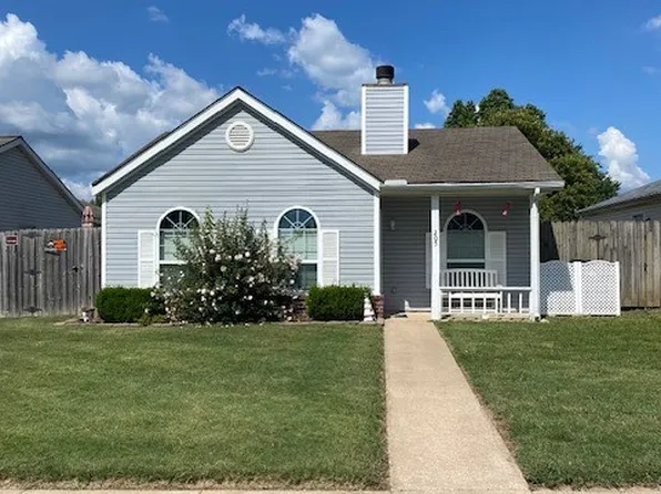 205 SE 18th St, Bentonville, AR 72712