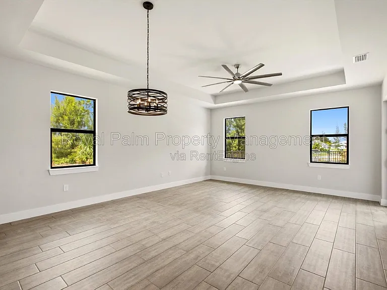 3518 NE 21st Pl — Photo 4
