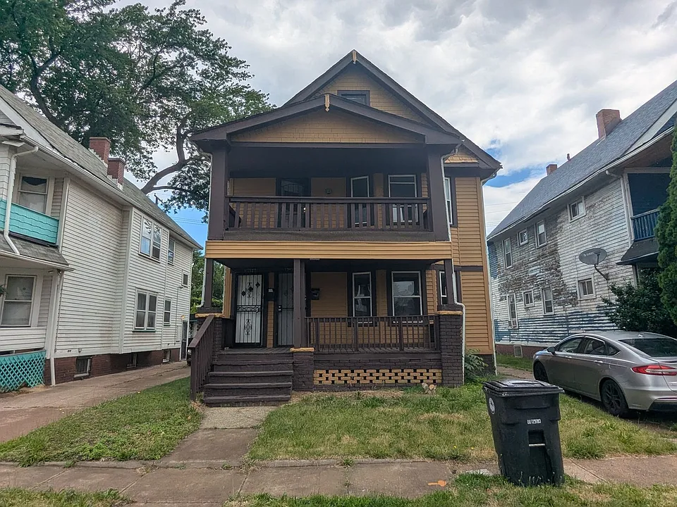 12521-12523 Locke Ave