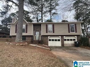 816 Pine Forest Cir, Birmingham, AL 35235