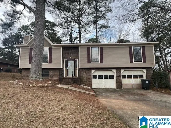 816 Pine Forest Cir, Birmingham, AL 35235