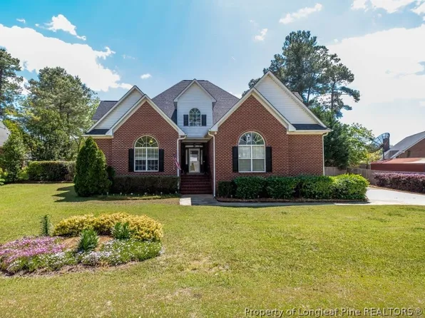 2477 Celtic Dr, Fayetteville, NC 28306