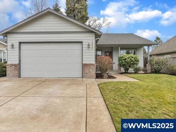 1327 Manzana St, Eugene, OR 97404