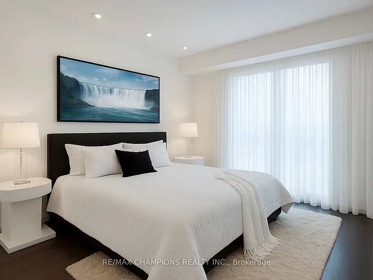 460 Adelaide St E #103 — Photo 6