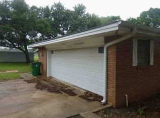 1400 W 6th St, Mc Gregor, TX 76657