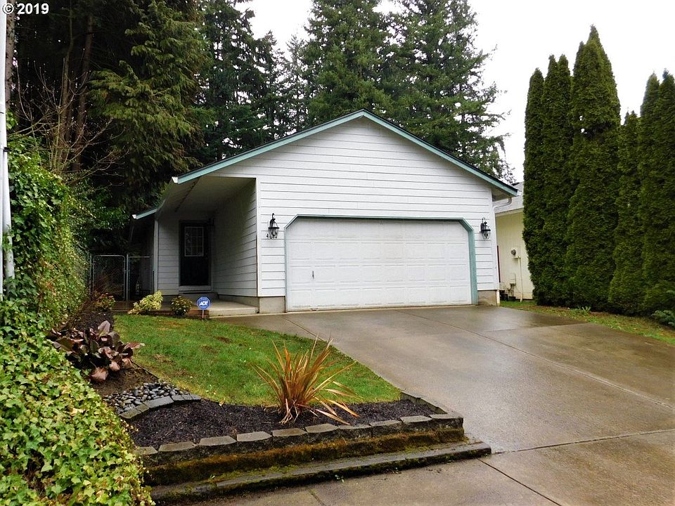 1st image of 4610 NE 62nd Ave