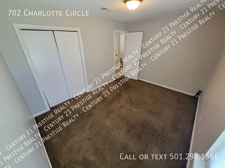 702 Charlotte Cir #702 — Photo 12