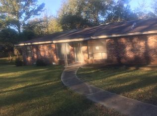 23 A St, Bay Springs, MS 39422
