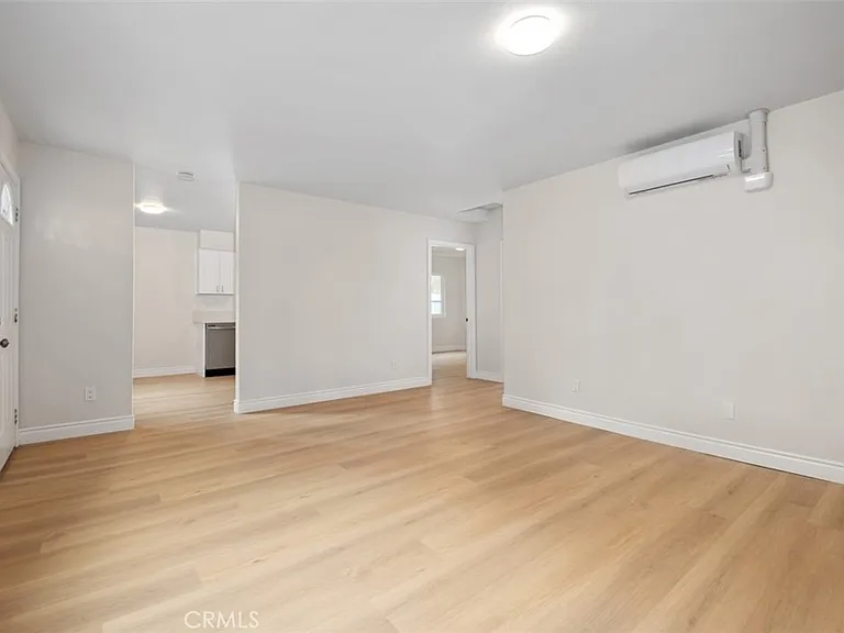 1009N N Parton St — Photo 6