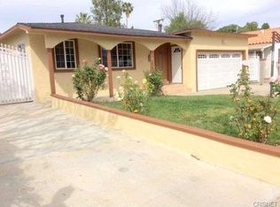 21037 Stagg St, Canoga Park, CA 91304