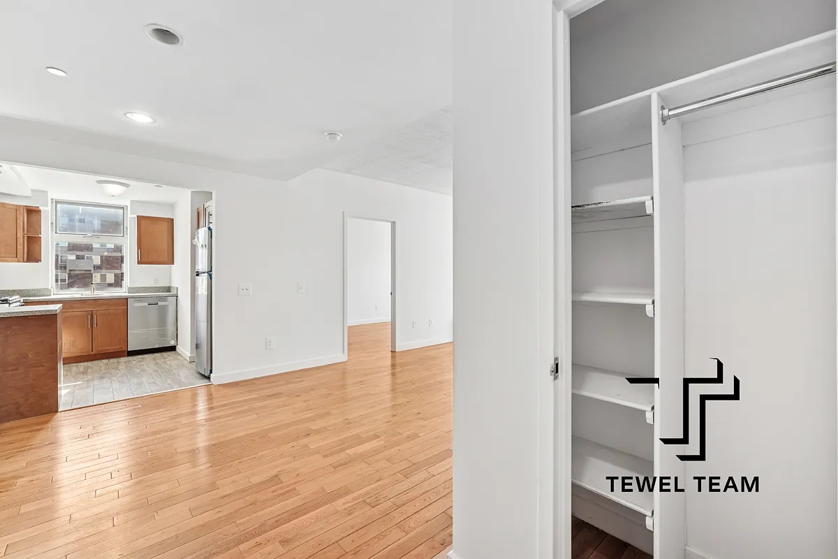 6 West 139th Street — Photo 3