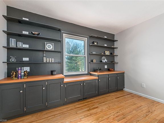 4th image of 7461 River Rd