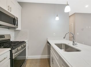 80 Manhattan Ave APT 203, Jersey City, NJ 07307