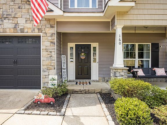 3rd image of 160 Hunting Creek Way