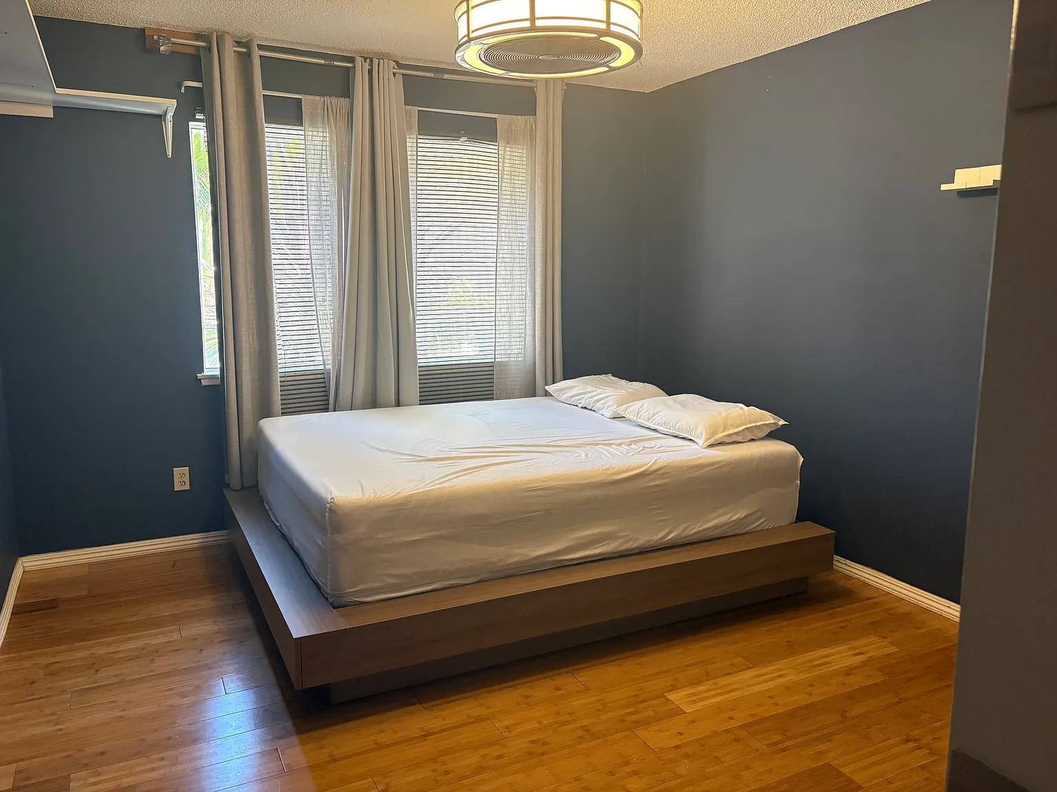 4 bed, 1650 sqft, $850 — Photo 1