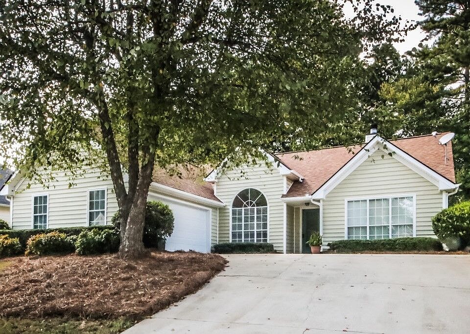 1st image of 125 Paris Dr