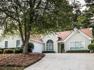 125 Paris Dr, Lawrenceville, GA 30043