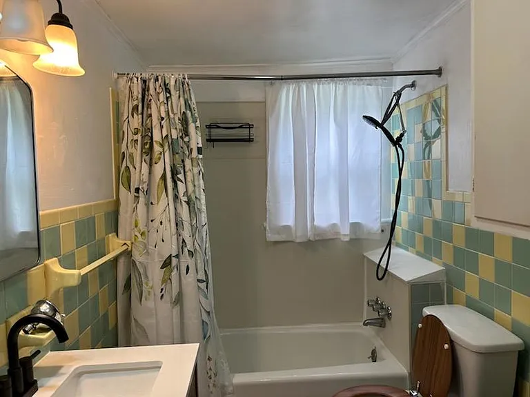 147 Anthony Rd #B — Photo 8