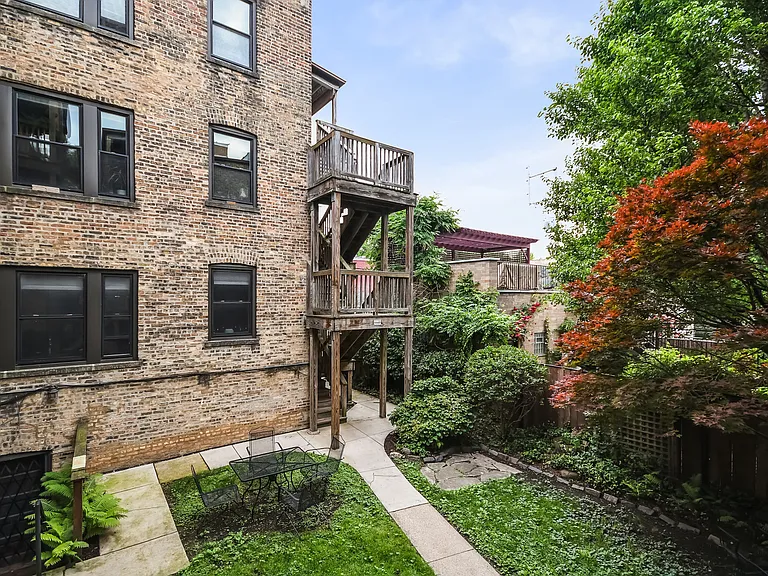 4706 N Maplewood Ave #2 — Photo 16