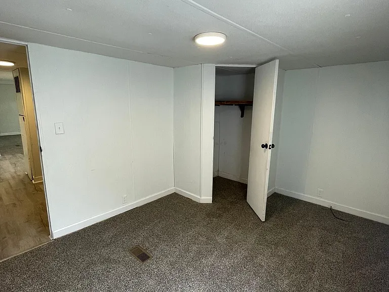 938 Sunset Dr #C — Photo 2