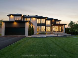 500 Leimerk Ct, Ottawa, ON K4M 0E8