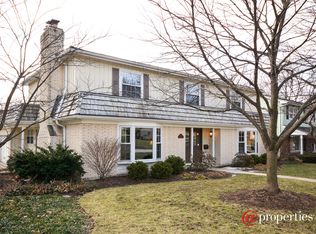 291 Sheffield Ln, Glen Ellyn, IL