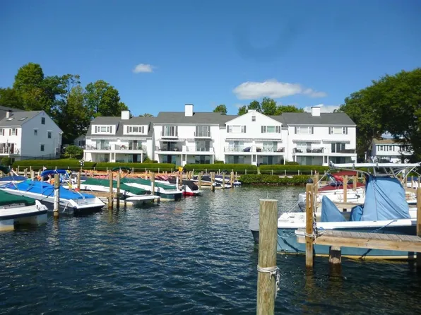 35 Endicott Street #3, Wolfeboro, NH 03894