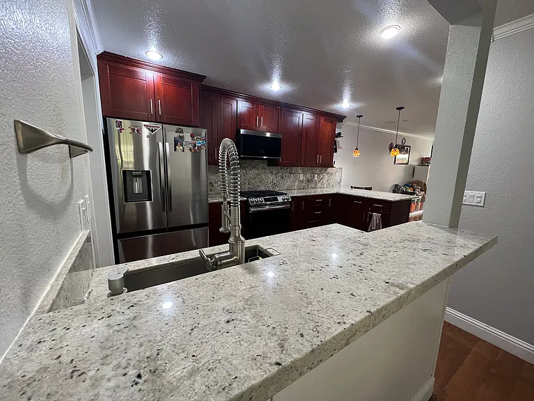 2533 Glen Isle Ave — Photo 9