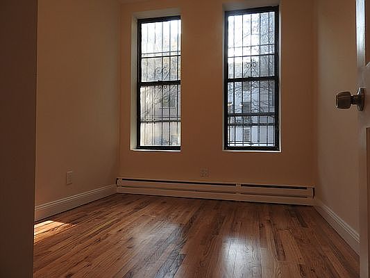 2nd image of 349 E 119th St #1AA