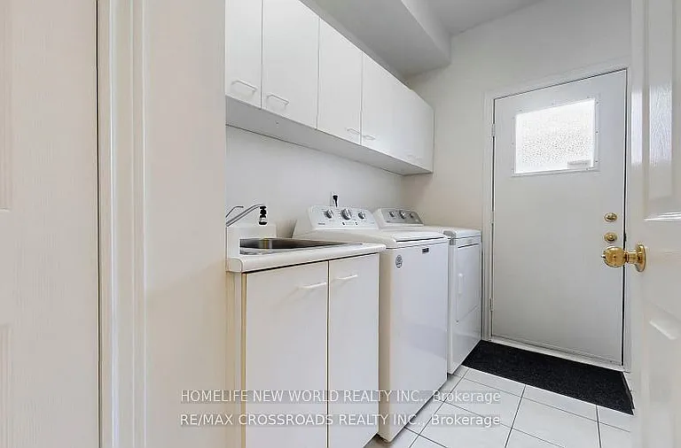 73 Reansbury Cres — Photo 17