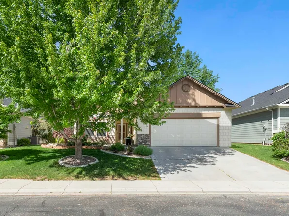 10518 W Waterway Ct, Garden City, ID 83714