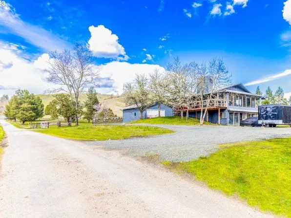 186 Bell Ranch Ln, Roseburg, OR 97470