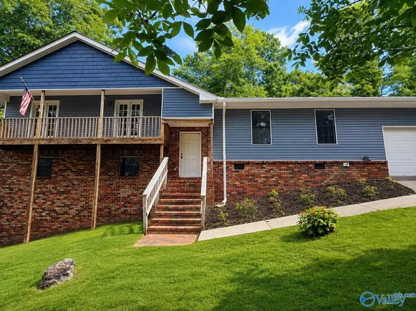 3516 Cedar Ln, Guntersville, AL 35976
