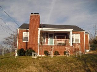 1913 Orange St, Staunton, VA 24401