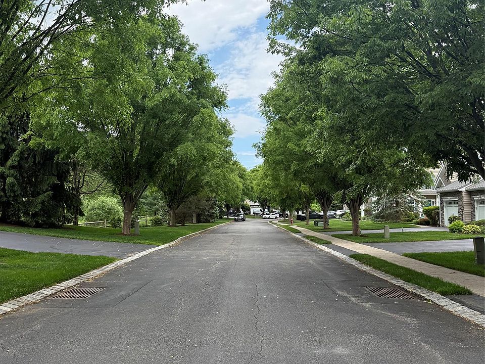 1st image of 781 Huntington Drive