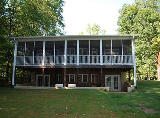 1413 N Lakeshore Dr, Louisa, VA