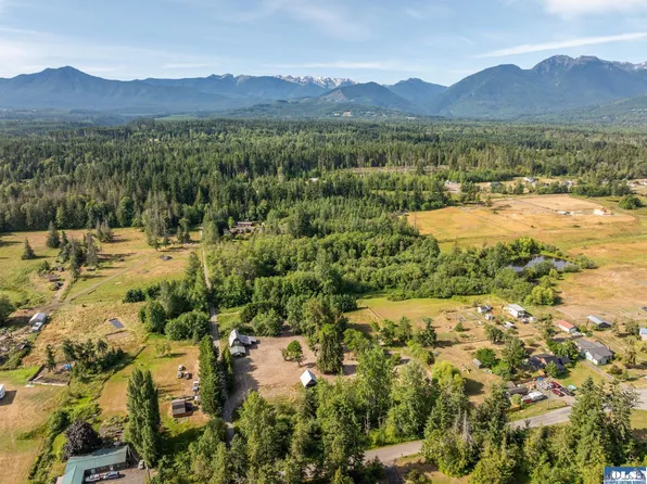 64 Erving Jacobs Rd, Port Angeles, WA 98362