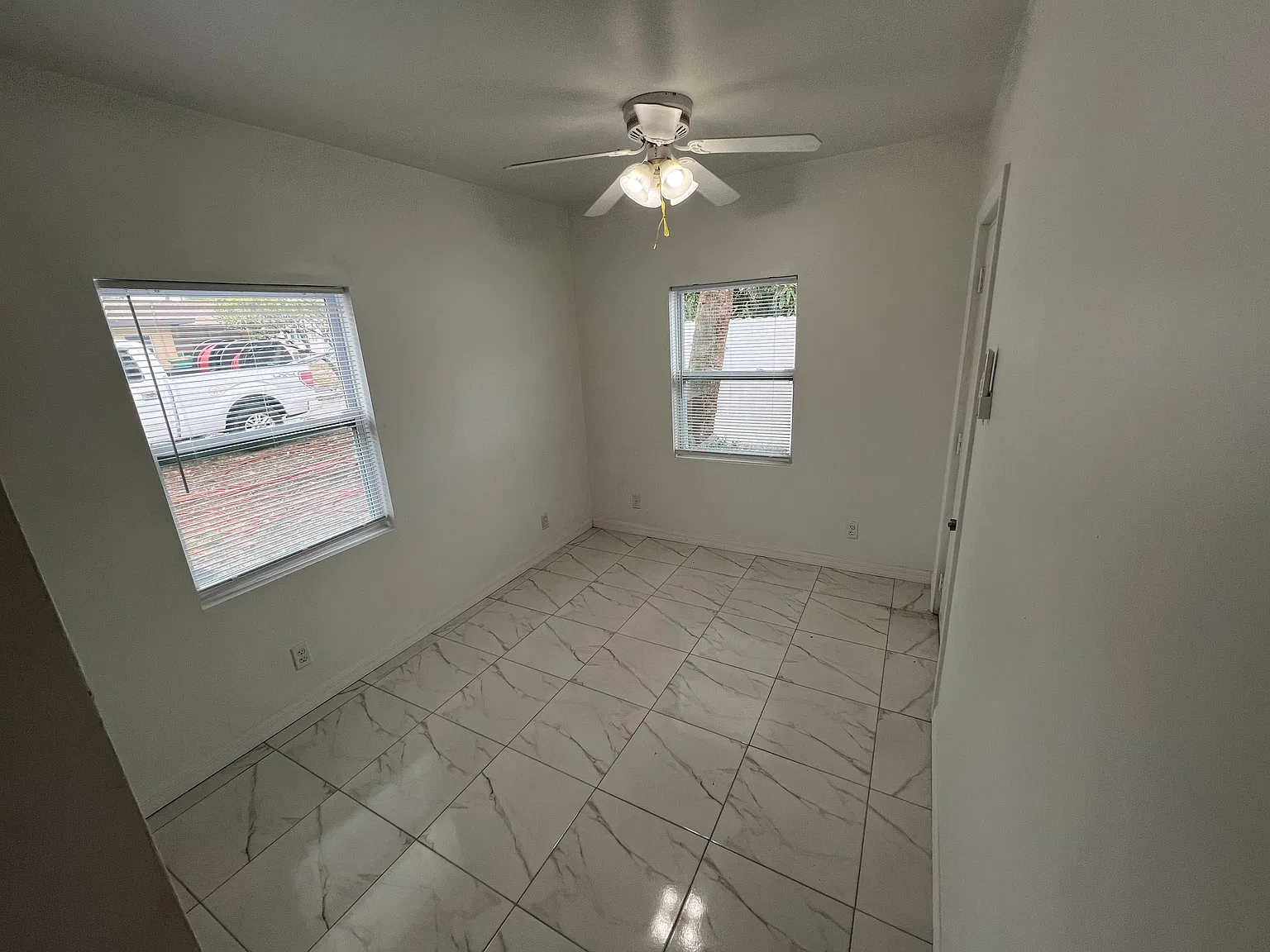 2 bed, 750 sqft, $1,900 — Photo 3