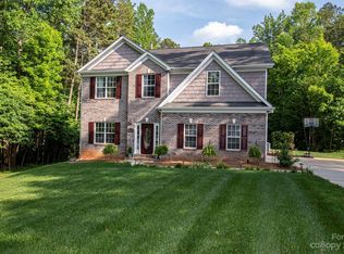 15438 Logan Grove Rd, Mint Hill, NC 28227