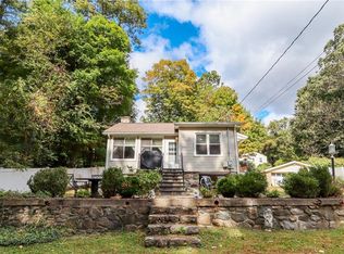 1242 N Ridge Rd, Shrub Oak, NY 10588