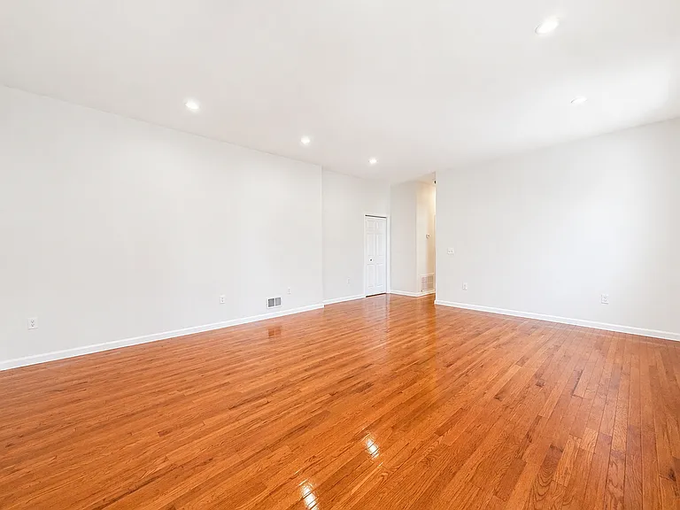 10 Clendenny Ave #1 — Photo 1