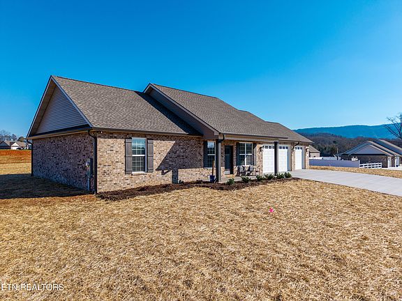 5th image of 118 Blacksmith Ln