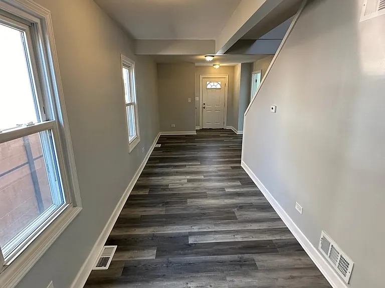 2922 N 74th Ave — Photo 11