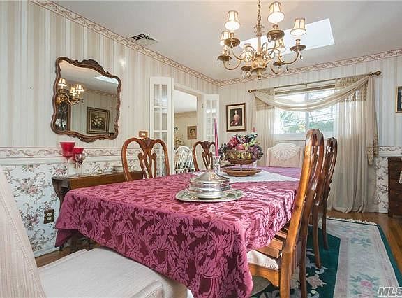 5th image of 120 Hamilton Dr